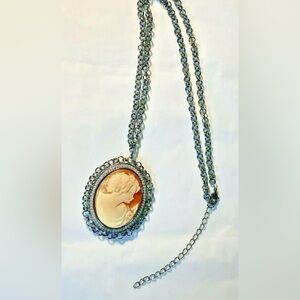 VTG Rare Amedeo NY - Large Cameo / CZ Pendant - 22" Black Chain Necklace - HTF